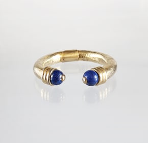 Estate Vintage Ancient Greek Style Hammered & Gold Washed 950 Silver Bangle with Lapis Stones