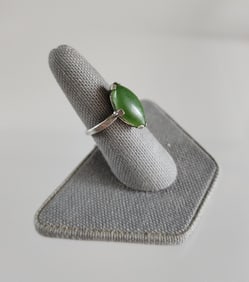 Estate Vintage Jade & Rhodium Plated Sterling Silver Ring