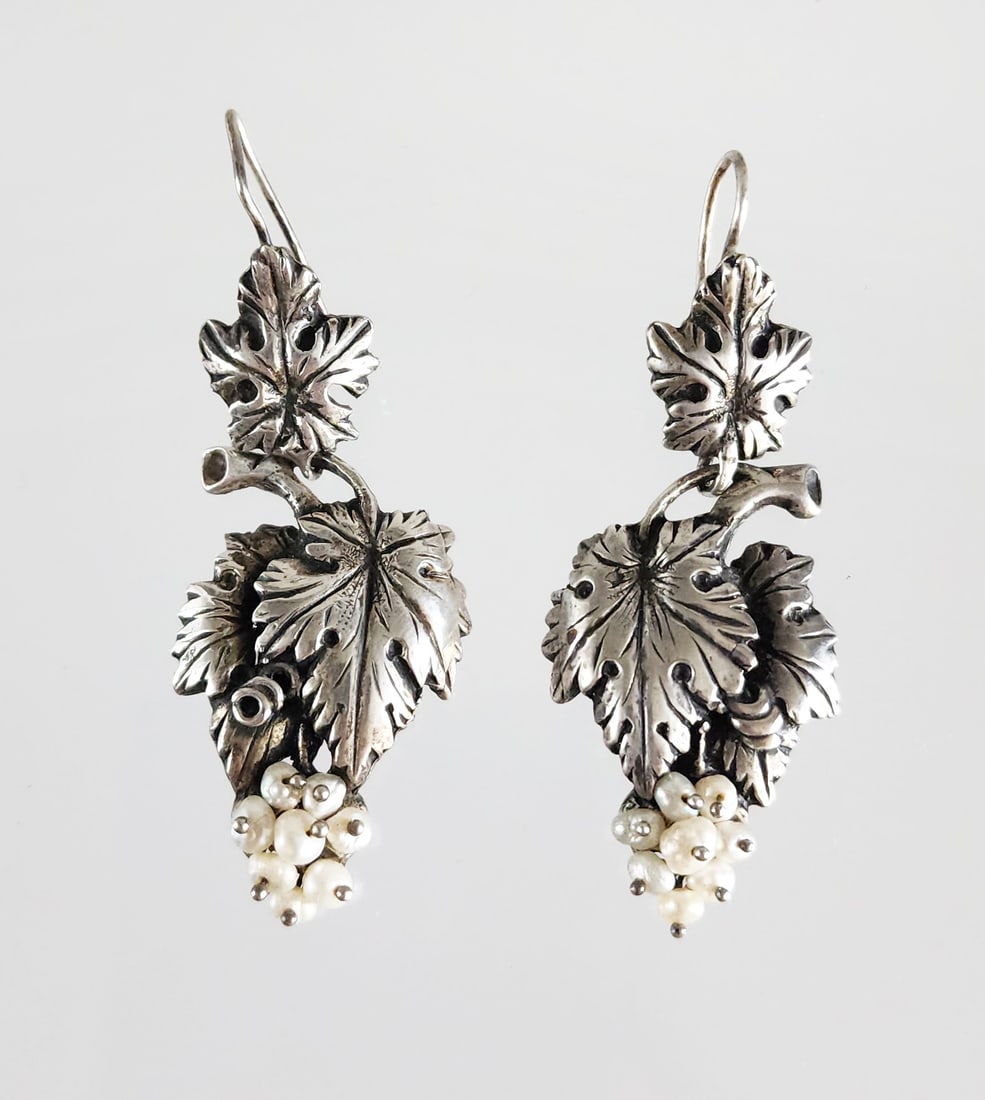 Estate Vintage Sterling Silver & Pearl Grapevine Design Earrings (1 of 4)