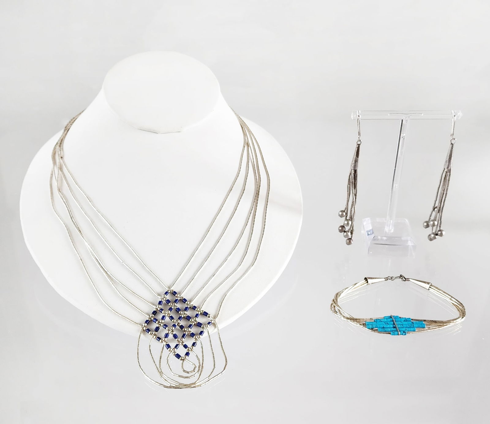 Group of Estate Vintage Native American Sterling Liquid Silver Beaded Jewelry (1 of 12)