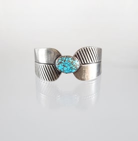 Estate Vintage Native American Sterling Silver & Turquoise Cuff Bracelet