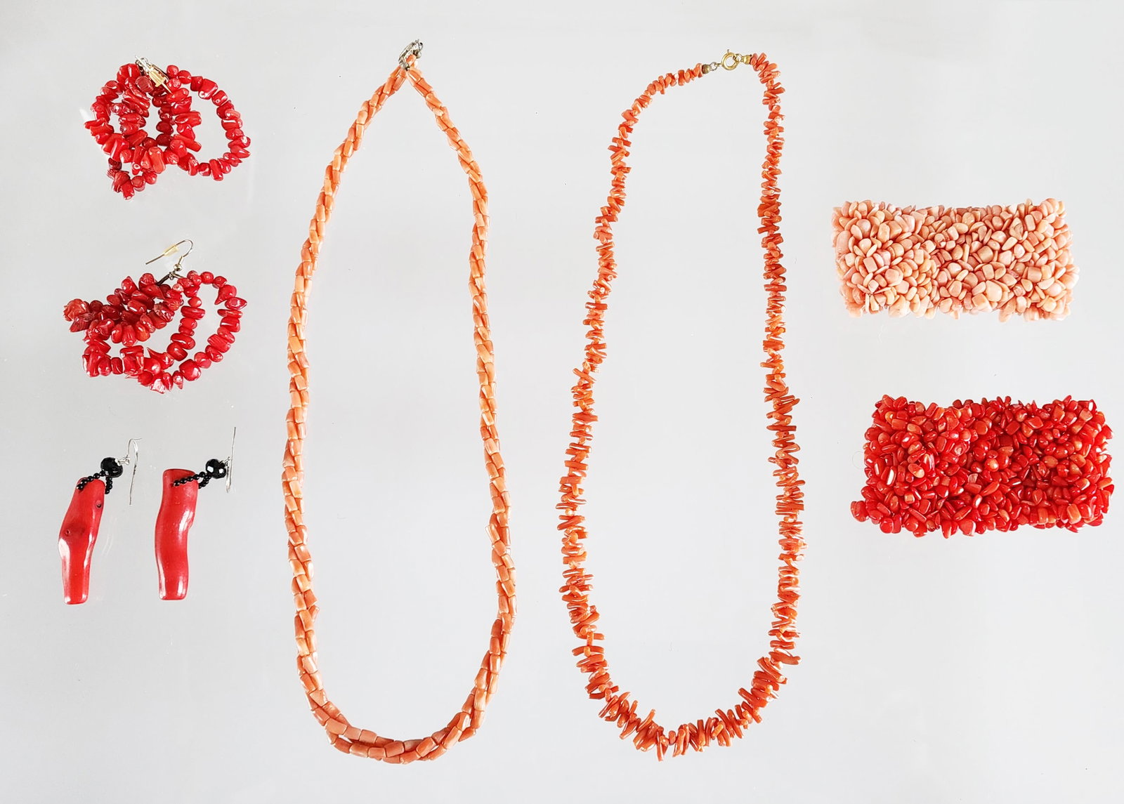 Group of Estate Vintage Coral Jewelry: Group of Estate Vintage Coral Jewelry. Including; two necklaces, two pairs of earrings and two elastic bracelets. Provenance: Estate of Victoria Salter (1944-2024) Victoria Salter was the daughter of 