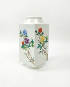 Chinese Export Jingdezhen Cong Shaped Porcelain Vase