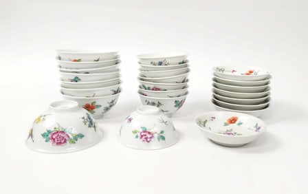 Set of 24 Chinese Export Yawan Collection Famille RosePorcelain Bowls & Cups
