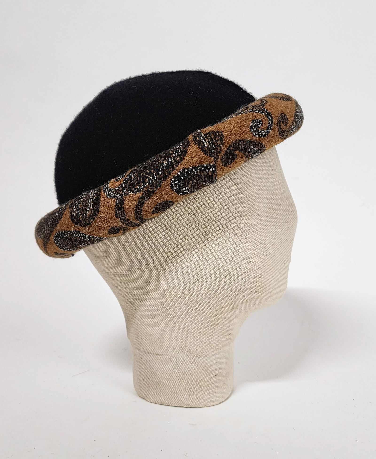 Nulle Part Ailleurs Wool Knit Hat, ca. 1980s (1 of 6)