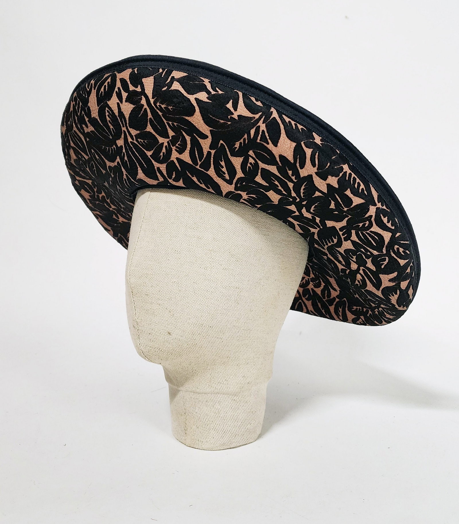 Vivaldi Paris New York Pink Straw Hat: Vivaldi Paris New York Pink Straw Hat, ca. 1980s-90s.