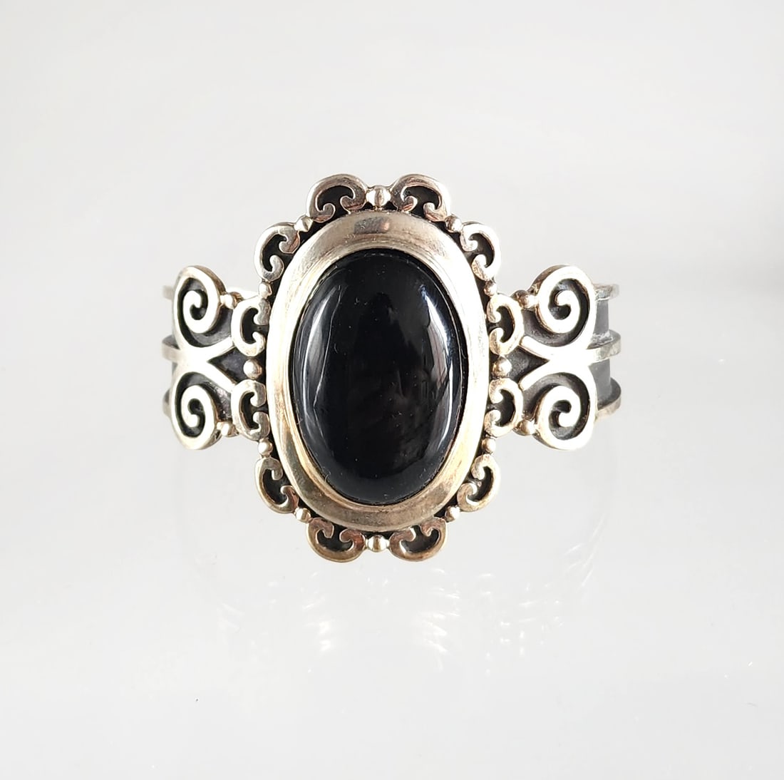 Estate Vintage Mexican Sterling Silver & Onyx Cuff Bracelet (1 of 6)