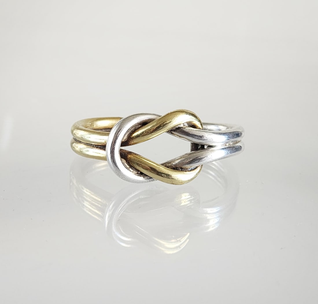 Estate Vintage Mexican Sterling Silver & Brass Two-Tone Knot Cuff Bracelet: Estate Vintage Mexican Sterling Silver & Brass Two-Tone Knot Cuff Bracelet , ca. 20th century. Marks: Mexico/ TC-51/ 925 Total weight: 45.5 grams. Provenance: Estate of Victoria Salter (1944-2024) Vic