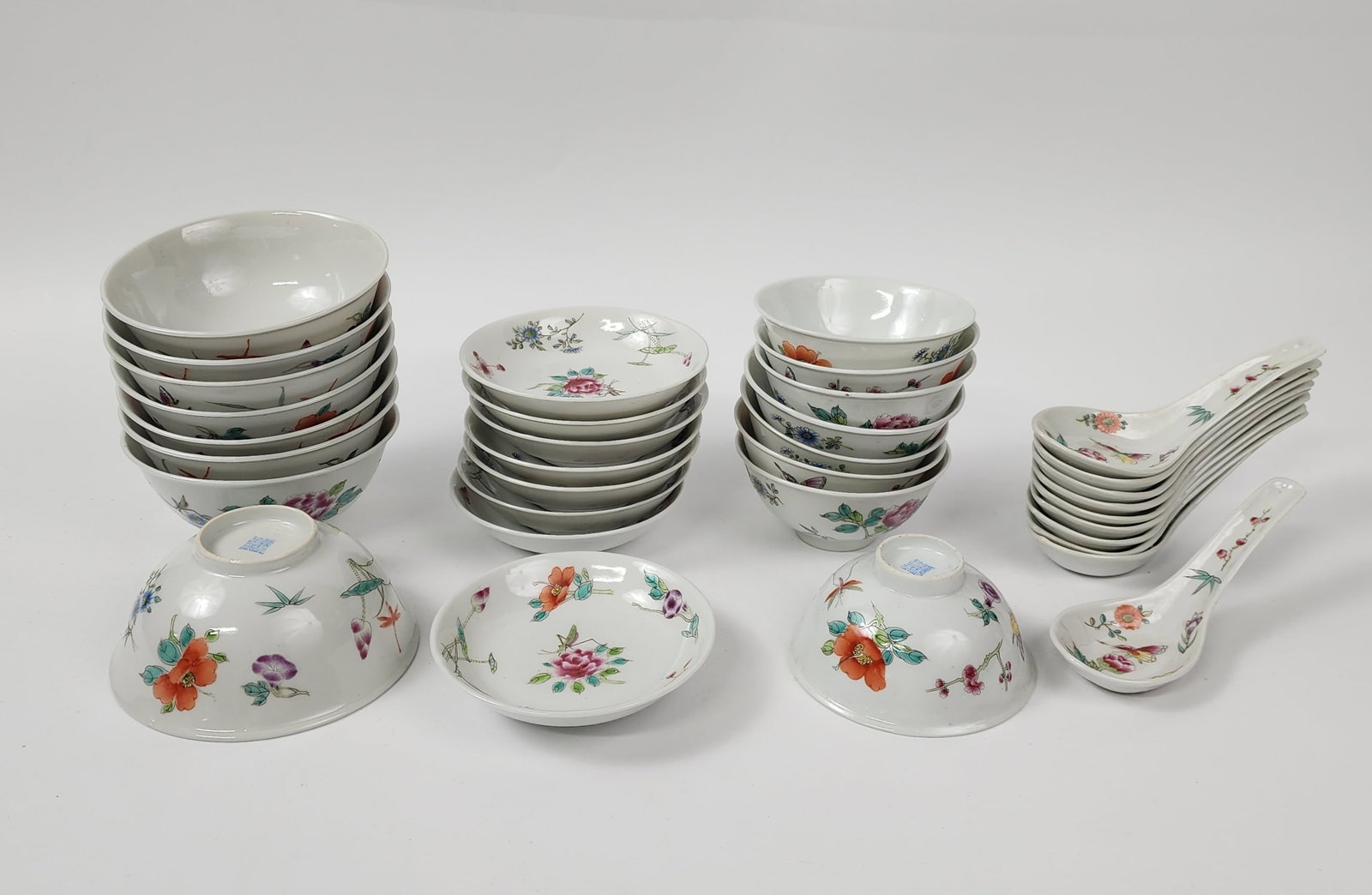 Set of 32 Chinese Export Yawan Collection Famille RosePorcelain Cups & Dishes (1 of 6)