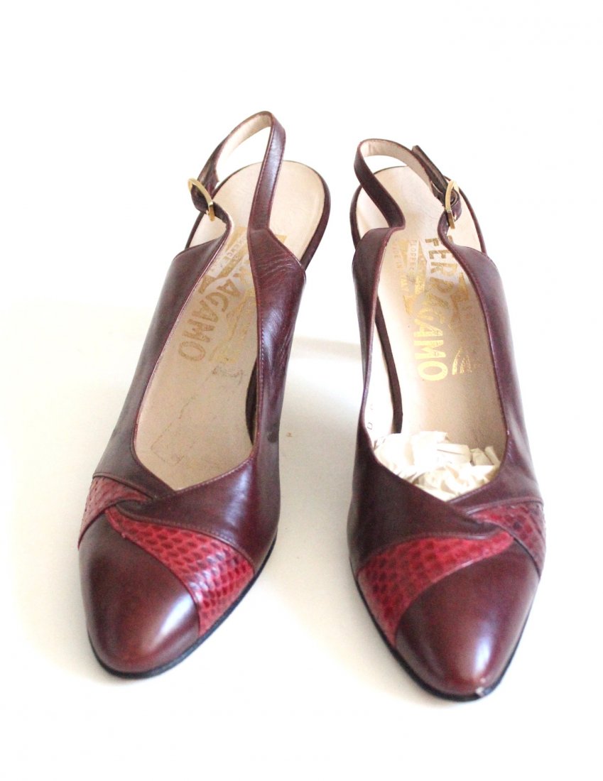 Vintage Salvatore Ferragamo Pumps,Sz. 6 (1 of 3)