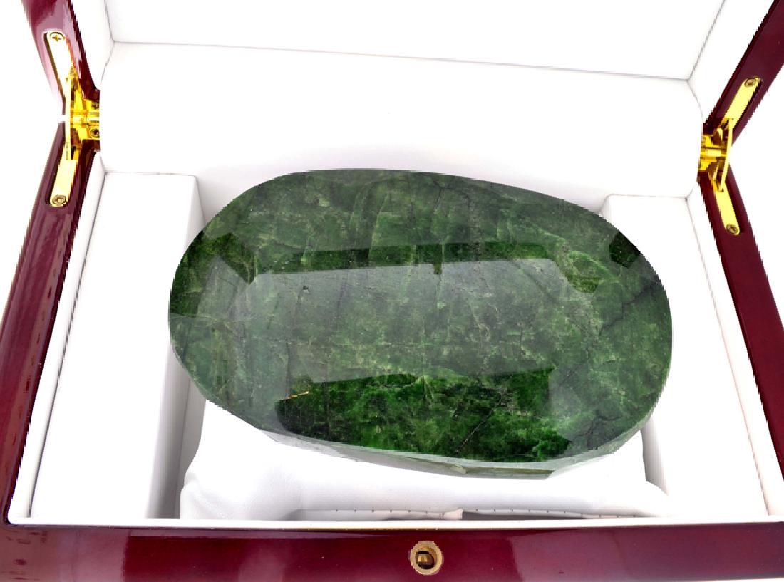 APP: 8.6k 2153.50CT Oval Cut Green Beryl Emerald: Gov. File: H-00915 2153.50CT Oval Cut Green Beryl Emerald Gemstone Retail Replacement Value: $8.6K Asset Type: Gemstone Shipping: $19.95