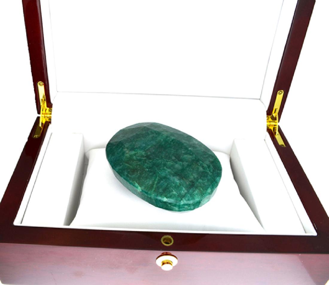 APP: 9k 1127.55CT Oval Cut Green Beryl Emerald Gemstone: Gov. File: 85571 1127.55CT Oval Cut Green Beryl Emerald Gemstone Retail Replacement Value: $9.0K Asset Type: Gemstone Shipping: $19.95