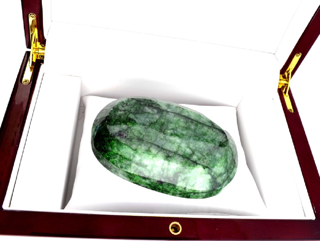 APP: 5.8k 1166.65CT Oval Cut Green Beryl Emerald: Gov. File: 92592 1166.65CT Oval Cut Green Beryl Emerald Gemstone Retail Replacement Value: $5.8K Asset Type: Gemstone Shipping: $19.95