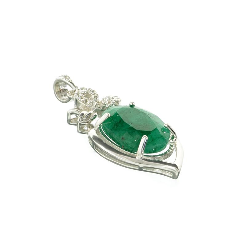 APP: 0.6k Fine Jewelry 8.00CT Oval Cut Green Beryl And: Gov. File: H-18789 Fine Jewelry 8.00CT Oval Cut Green Beryl And White Sapphire Over Sterling Silver Pendant Retail Replacement Value: $0.6K Asset Type: Pendant Shipping: $19.95
