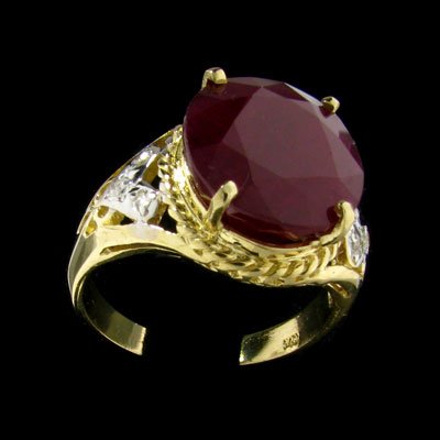 APP: $16k 14 kt. Gold, 11.20CT Ruby and Diamond Ri