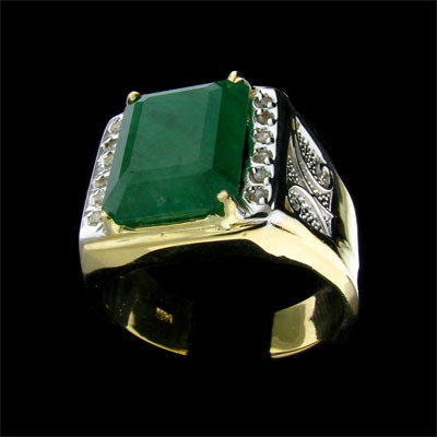 APP: $ 25.8k 14 kt. Y/W Gold, 8.35CT Emerald and D