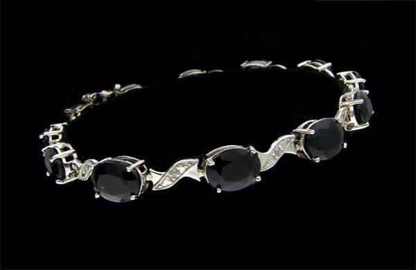 APP: $9.1k 14 kt. White Gold, 20.00CT Sapphire an