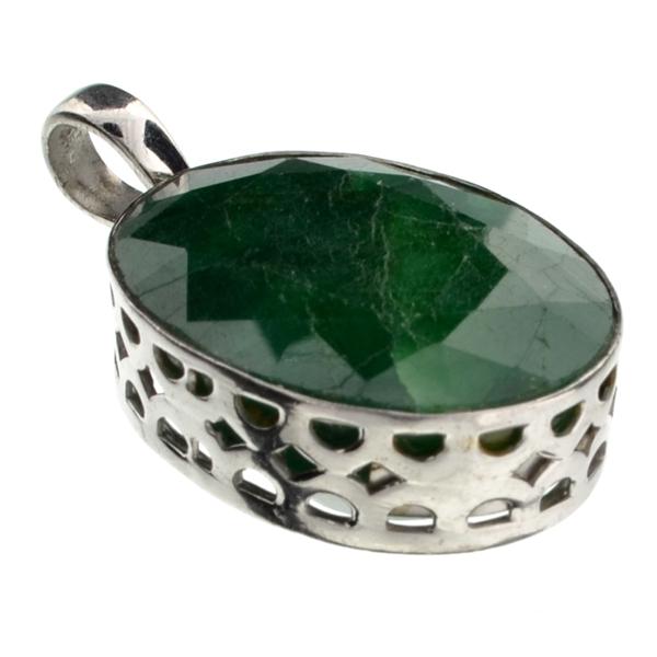 Fine Jewelry Designer Sebastian 32.80CT Oval Cut Green: Gov. File: K-02863 Fine Jewelry Designer Sebastian 32.80CT Oval Cut Green Beryl Emerald and Sterling Silver Pendant Retail Replacement Value:$0.7K Asset Type: Pendant Shipping: $19.95