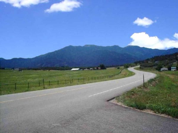 GOV: CO LAND, MOUNTAIN/LAKE AREA -, B&A $129/mo