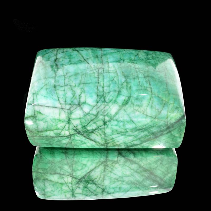 APP: 13.3k 3,319.50CT Rectangle Cut Cabochon Green: Gov. File: H-14041 3,319.50CT Rectangle Cut Cabochon Green Beryl Emerald Gemstone Retail Replacement Value: $13.3K Asset Type: Emerald Gemstone Shipping: $19.95