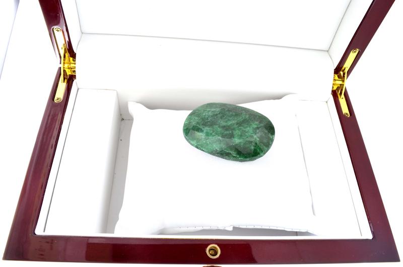 APP: 3.5k 217.50CT Oval Cut Green Beryl Emerald: Gov. File: H-03060 217.50CT Oval Cut Green Beryl Emerald Gemstone Retail Replacement Value: $3.5K Asset Type: Emerald Gemstone Shipping: $19.95