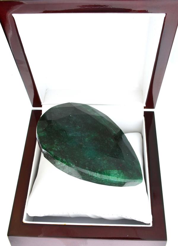 APP: 8.8k 1094.10CT Pear Cut Green Beryl Emerald: Gov. File: 85200 1094.10CT Pear Cut Green Beryl Emerald Gemstone Retail Replacement Value: $8.8K Asset Type: Emerald Gemstone Shipping: $19.95