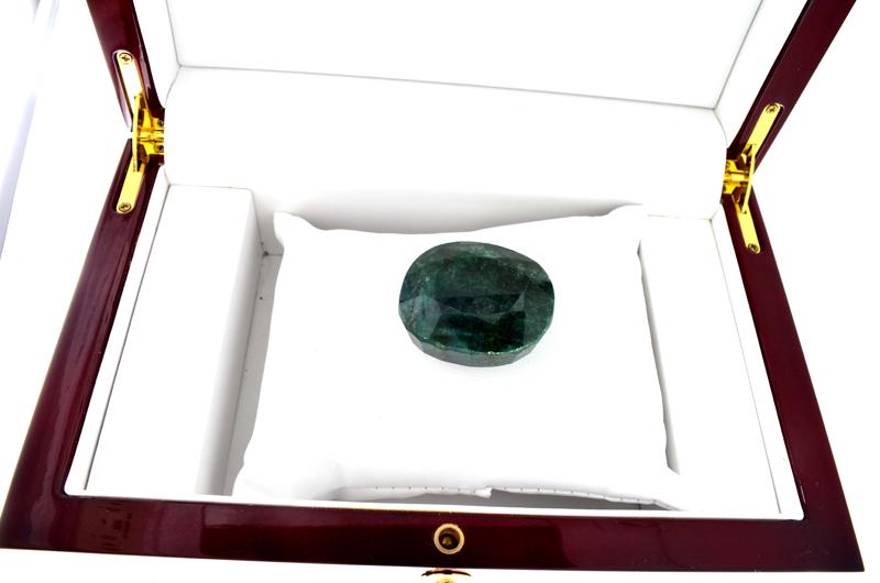 APP: 2.9k 180.00CT Oval Cut Green Beryl Emerald: Gov. File: H-03072 180.00CT Oval Cut Green Beryl Emerald Gemstone Retail Replacement Value: $2.9K Asset Type: Emerald Gemstone Shipping: $19.95