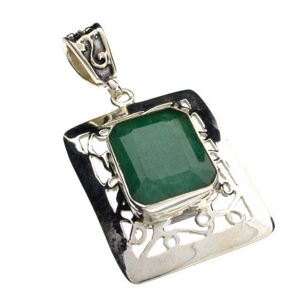 Designer Sebastian 20.50CT Rectangular Cut Green Beryl: Gov. File: K-02991 Fine Jewelry Designer Sebastian 20.50CT Rectangular Cut Green Beryl Emerald and Sterling Silver Pendant Retail Replacement Value:$0.6K Asset Type: Pendant Shipping: $19.95