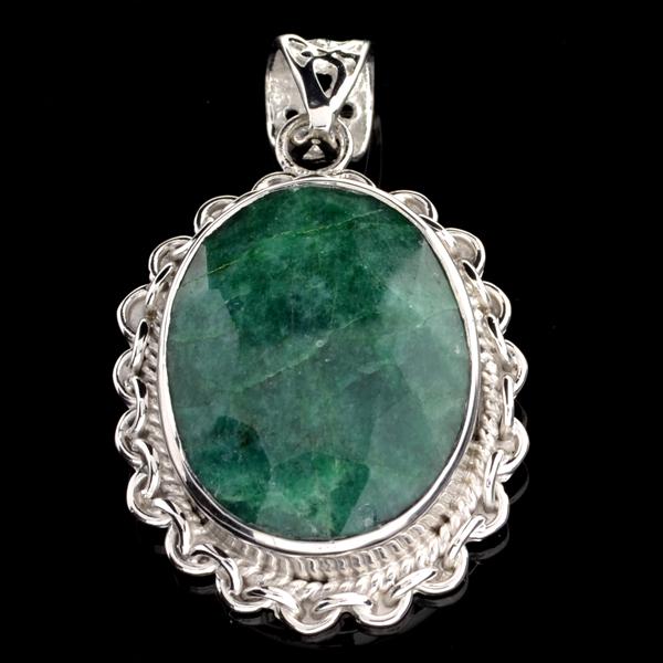 APP: 1.6k 40.41CT Oval Cut Green Beryl and Sterling: Gov. File: 73532 40.41CT Oval Cut Green Beryl and Sterling Silver Pendant Retail Replacement Value: $1.6K Asset Type: Sterling Silver Pendant Shipping: $19.95