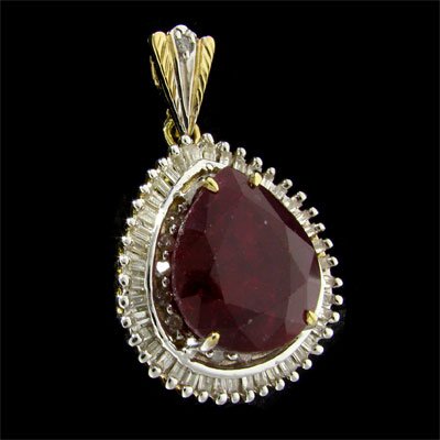 APP: 48k 14 kt. Gold, 19.02CT Ruby and Diamond Pen