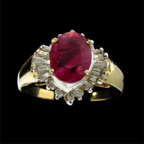 APP: 2.5k 14 kt. Gold, 1.09CT Ruby and Diamond Rin