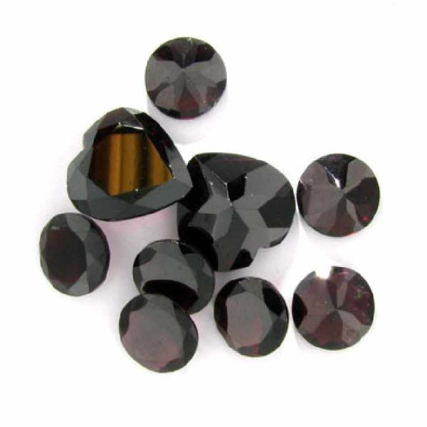50.60CT Garnet Parcel-Investment Potential