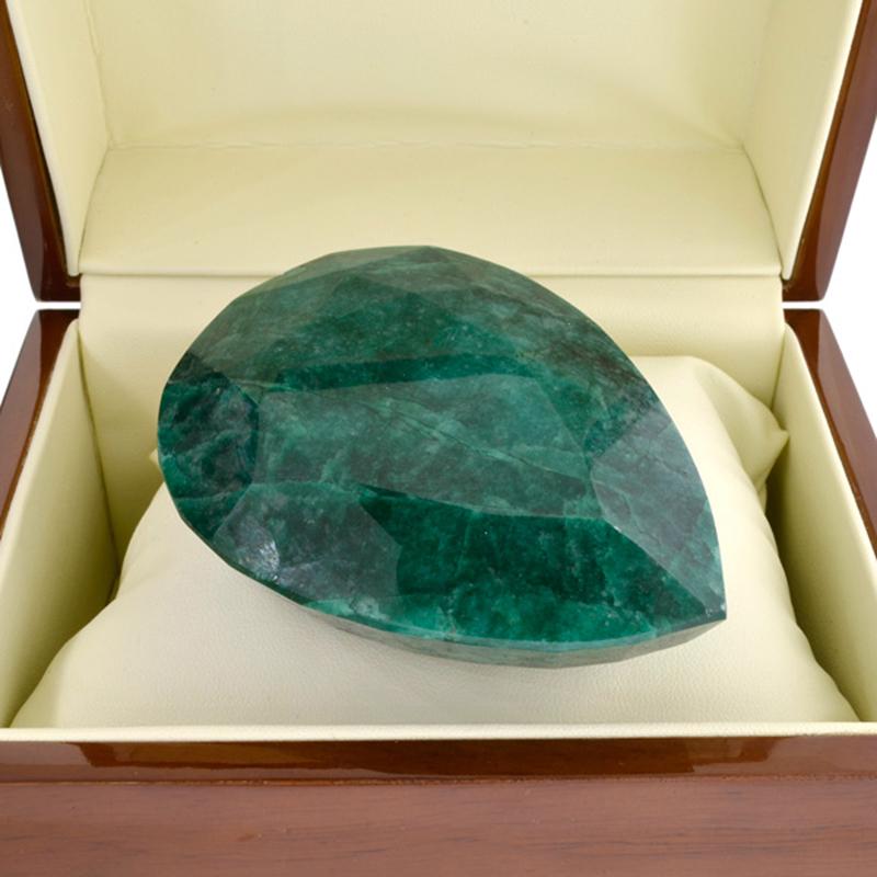 818.60CT Pear Cut Green Beryl Gemstone: Gov. File: 65802 818.60CT Pear Cut Green Beryl Gemstone Retail Replacement Value: $21.3K Asset Type: Emerald Gemstone Shipping: $19.95