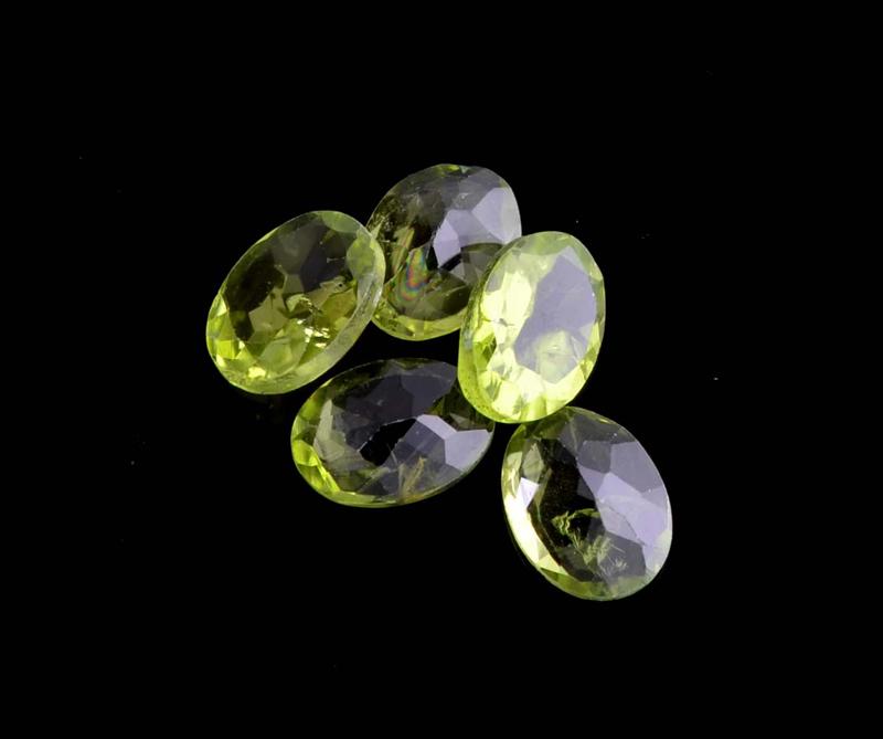 APP: 1.1k 5.68CT Oval Cut Green Peridot Parcel: Gov. File: H-07844 5.68CT Oval Cut Green Peridot Parcel Retail Replacement Value: $1.1K Asset Type: Peridot Parcel Shipping: $19.95