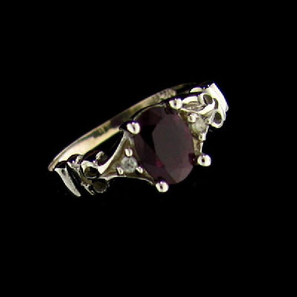 14 kt. White Gold, 0.88CT Ruby & Diamond Ring