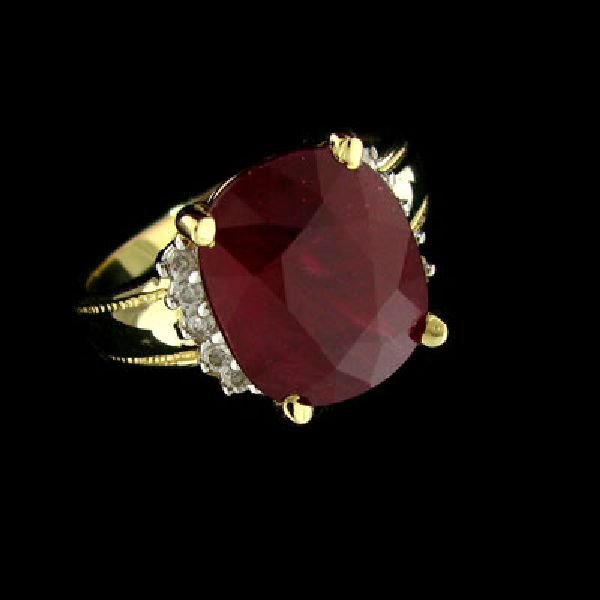 APP: $23k 18 kt. Gold, 8.55CT Ruby & Diamond Ring