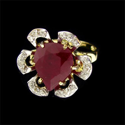 APP: $18.7k 18 kt. Gold, 6.72CT Ruby & Diamond Ring: 18 kt. Gold, 6.72CT Ruby and Diamond Ring - Thank you for viewing this Item. We hope that you are successful in your bidding. For over 30 years we have given the best possible customer service to our 