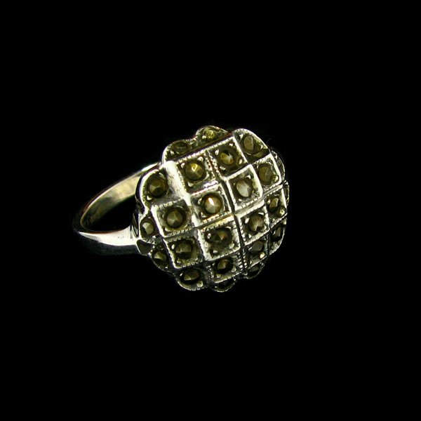 Marcasite & Sterling Silver Ring: Marcasite and Sterling Silver Ring - Thank you for viewing this Item. We hope that you are successful in your bidding. For over 30 years we have given the best possible customer service to our 1000's 