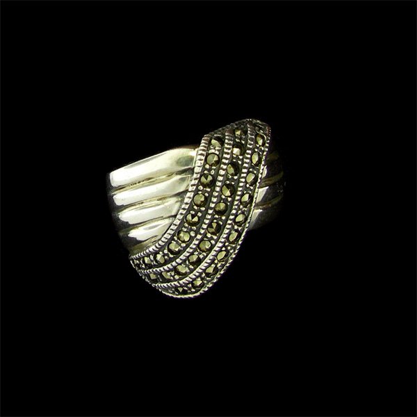 Marcasite & Sterling Silver Ring: Marcasite and Sterling Silver Ring - Thank you for viewing this Item. We hope that you are successful in your bidding. For over 30 years we have given the best possible customer service to our 1000's 