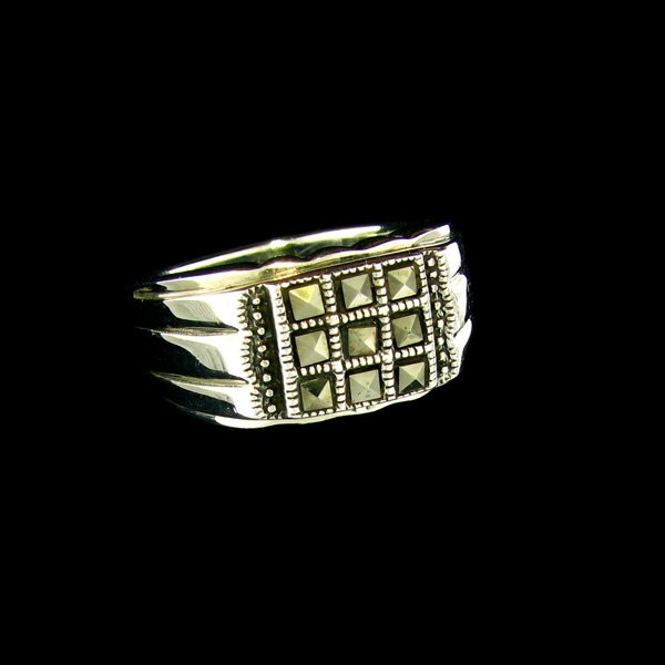 Marcasite & Sterling Silver Ring: Marcasite and Sterling Silver Ring - Thank you for viewing this Item. We hope that you are successful in your bidding. For over 30 years we have given the best possible customer service to our 1000's 