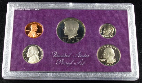 1985 U.S. Proof Set Coin - Investment: 1985 U.S. Proof Set Coin - Thank you for viewing this Item. We hope that you are successful in your bidding. For over 30 years we have given the best possible customer service to our 1000's of repeat 