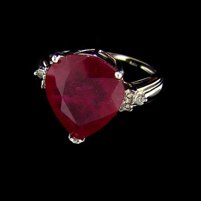 APP: $9.8k 14kt. White Gold, 5.01CT Ruby & Diamond Ring: 14 kt. White Gold, 5.01CT Ruby and Diamond Ring - Thank you for viewing this Item. We hope that you are successful in your bidding. For over 30 years we have given the best possible customer service t