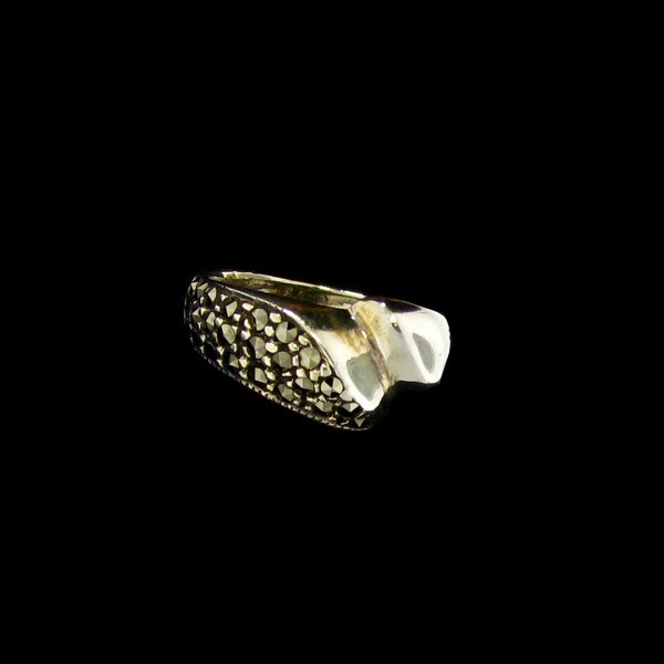 Marcasite & Sterling Silver Ring: Marcasite and Sterling Silver Ring - Thank you for viewing this Item. We hope that you are successful in your bidding. For over 30 years we have given the best possible customer service to our 1000's 