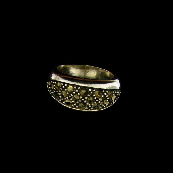 Marcasite & Sterling Silver Ring: Marcasite and Sterling Silver Ring - Thank you for viewing this Item. We hope that you are successful in your bidding. For over 30 years we have given the best possible customer service to our 1000's 