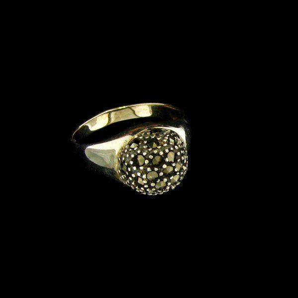 Marcasite & Sterling Silver Ring: Marcasite and Sterling Silver Ring - Thank you for viewing this Item. We hope that you are successful in your bidding. For over 30 years we have given the best possible customer service to our 1000's 