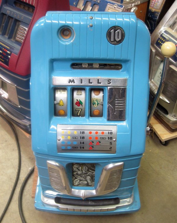 Mills 10 Cent Hi Top Slot Machine: Mills 10 Cent Hi Top Slot Machine - Thank you for viewing this Item. We hope that you are successful in your bidding. For over 30 years we have given the best possible customer service to our 1000's o