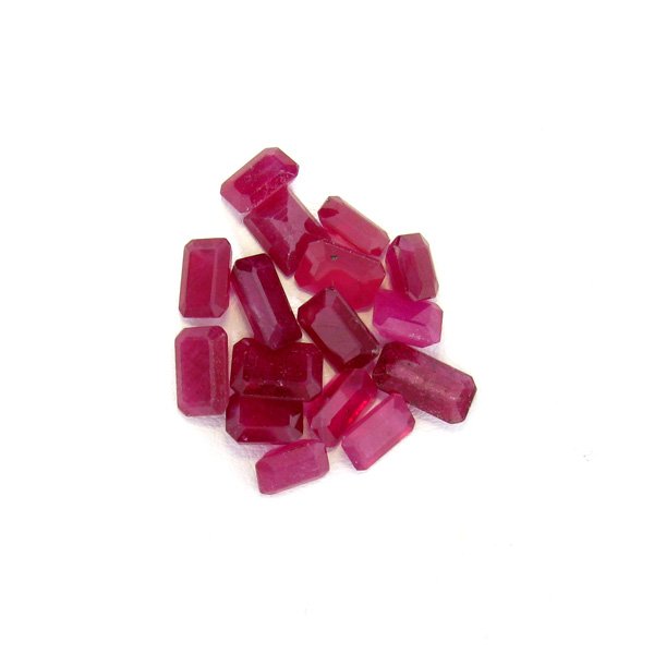 APP: 7.7k 22.13CT Emerald Cut Ruby Parcel: 22.13CT Emerald Cut Ruby Parcel - Thank you for viewing this Item. We hope that you are successful in your bidding. For over 30 years we have given the best possible customer service to our 1000's of