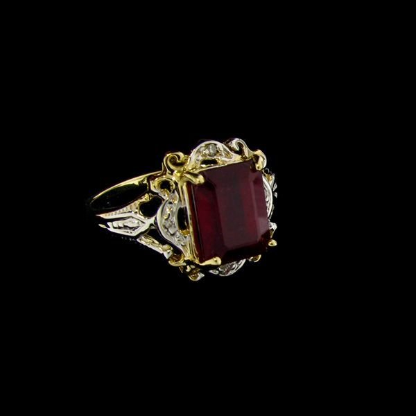 APP: 10k 14 kt. Gold, 3.62CT Ruby & Diamond Ring: 14 kt. Gold, 3.62CT Ruby and Diamond Ring - Thank you for viewing this Item. We hope that you are successful in your bidding. For over 30 years we have given the best possible customer service to our