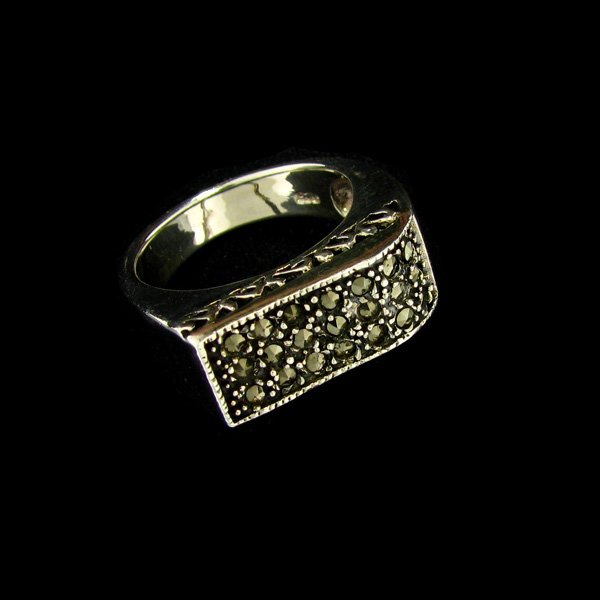 Marcasite & Sterling Silver Ring: Marcasite and Sterling Silver Ring - Thank you for viewing this Item. We hope that you are successful in your bidding. For over 30 years we have given the best possible customer service to our 1000's 