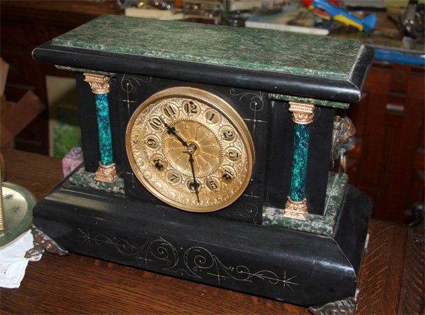 Antique Mantle Clock - Circa 1910: Antique mantle Clock - Circa 1910 - Thank you for viewing this Item. We hope that you are successful in your bidding. For over 30 years we have given the best possible customer service to our 1000's o